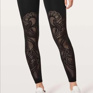Lululemon Reveal Tight *Lattice Paisley 28"